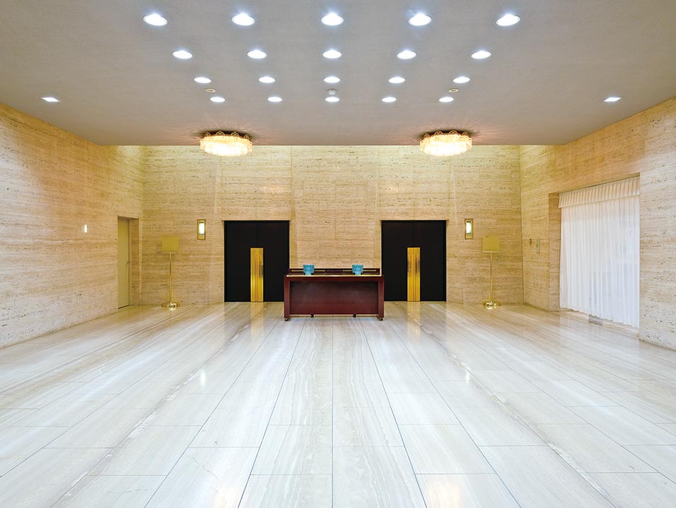 町屋斎場火葬炉「特別殯館」